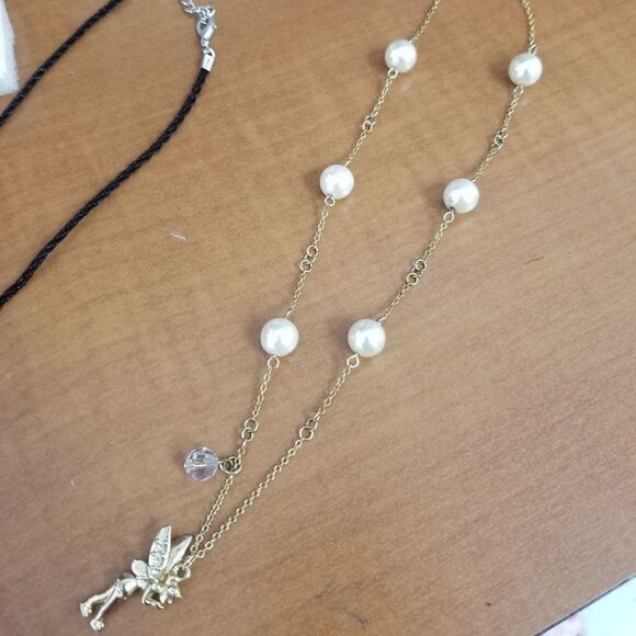 Gold Tinkerbell necklace - Picture 2 of 8